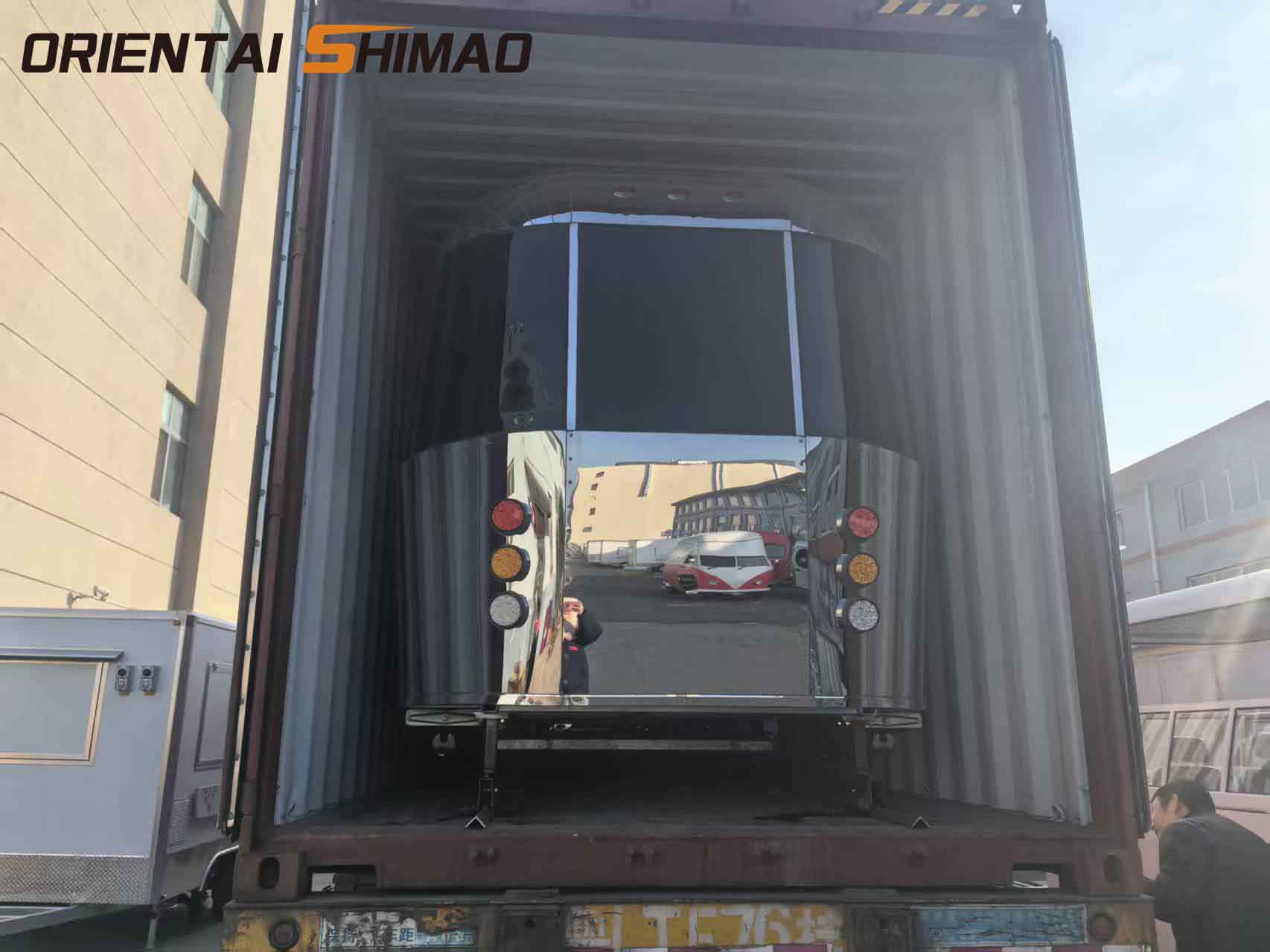 Ścisła kontrola jakości gwarantuje, że każda przyczepa z żywnością zostanie wysłana z pewnością